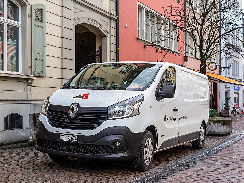 Renault Trafic 9 places